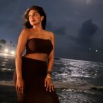 Bandaru Supritha: బీచ్‌లో అందాలన్నీ చూపిస్తూ రచ్చ చేస్తున్న సుప్రిత.. తట్టుకోవడం కష్టమే.!