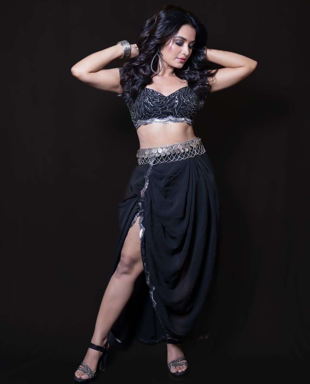 Priyanka Jain: దెబ్బలు పడతాయంటున్న ప్రియాంక.. ఏం అందం గురూ..!