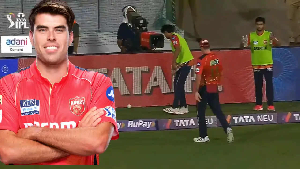 Xavier Bartlett: ఎవడు మమ్మీ వీడు….బౌండరీ గేట్ లోనే బాల్ వేసేశాడు