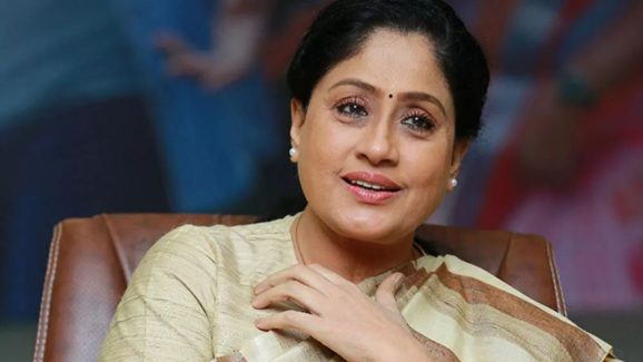 VijayaShanti: విజయశాంతి దంపతులకు హత్యా బెదిరింపులు.. డబ్బు డిమాండ్ చేస్తూ..!