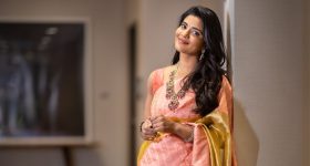 Aishwarya Rajesh : హిట్ ని ఇలా వాడేస్తుంది... ఒక్క షాపింగ్ మాల్ ఓపెన్ చేస్తే ఎన్ని కోట్లంటే?