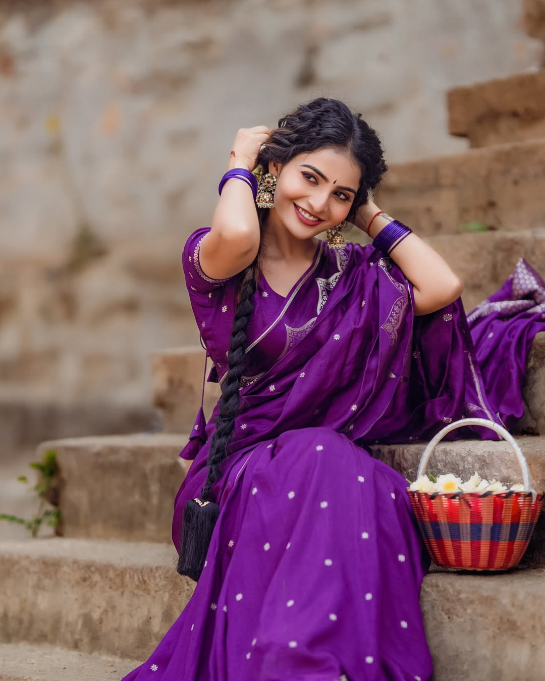 Ananya Nagalla : పండగపూట పర్ఫుల్ కలర్ శారీలో అనన్య… ఇంత అందాన్ని చూడతరమా..