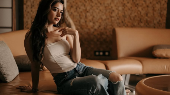 Ashika Ranganath : మత్తెక్కించే చూపులతో..వయ్యాలతో కేక పుట్టిస్తున్న ఆషికా..