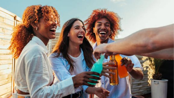 Cool Drinks Effect: అయ్యబాబోయ్..! మండే ఎండలకు కూల్ డ్రింక్స్ తాగుతున్నారా..