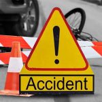 Mogalturu Crime news: మెుగల్తూరు హైవేపై అదుపుతప్పిన బొలెరో వ్యాన్.. ఇద్దరు మృతి, నలుగురికి గాయాలు