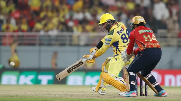 PBKS VS CSK: చివరలో ధోని  మాస్ షో.. CSK నాలుగో ఓటమి