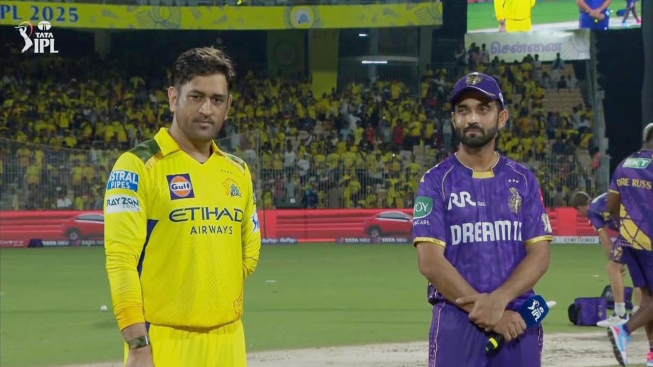 KKR Vs CSK : టాస్ గెలిచిన కేకేఆర్.. తొలుత బ్యాటింగ్ ఎవరిదంటే..?