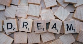 Dream Science: మీకు ఇలాంటి కలలు వచ్చాయంటే మీరు ఆర్థికంగా నష్టపోతారని అర్థం, డబ్బును జాగ్రత్తగా పెట్టుకోవాల్సిందే