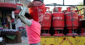 Free Gas Cylinder: ఒకే కుటుంబంలో ఇద్దరు మహిళలకు ఉచితంగా గ్యాస్ సిలిండర్‌లు..ఇలా సాధ్యం