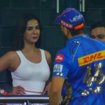 Sonal Chauhan shocked: బాలయ్య హీరోయిన్ వెంటపడుతున్న రోహిత్ శర్మ ?