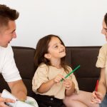parenting tips: పిల్లలకు రూల్స్ కాదు.. ఈ కండిషన్స్ అలవాట్లు చేస్తే ఎంతో బుద్దిగా పెరుగుతారు..