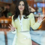 Nabha Natesh : మినీ స్కట్ లో నభా క్యూట్ స్టిల్స్.. మైండ్ బ్లాక్ అవుతుంది..