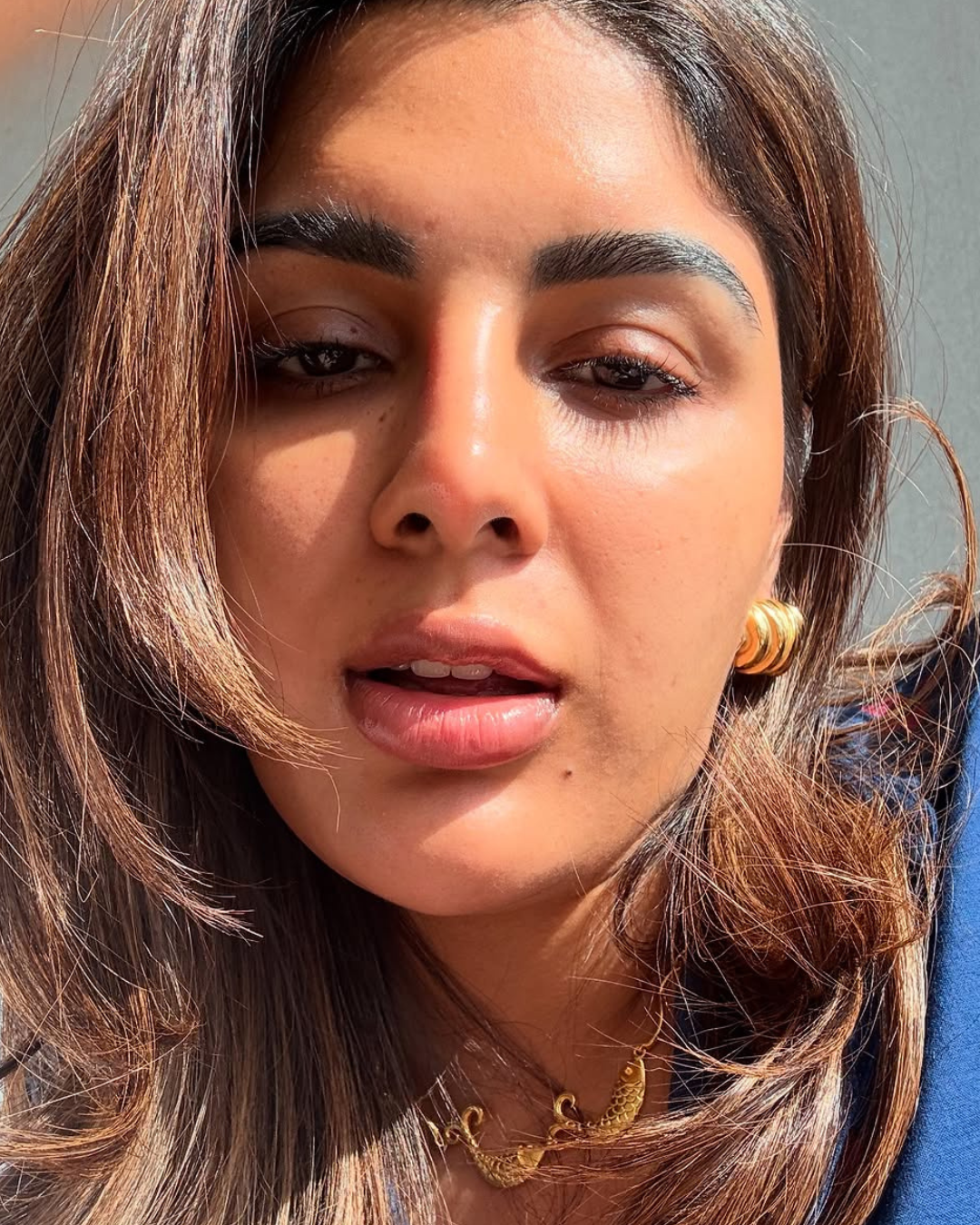 Samyukta Menon : రివర్స్ లో సంయుక్త స్టిల్స్.. ఏంటి పాప ఏదో తేడాగా ఉందే..