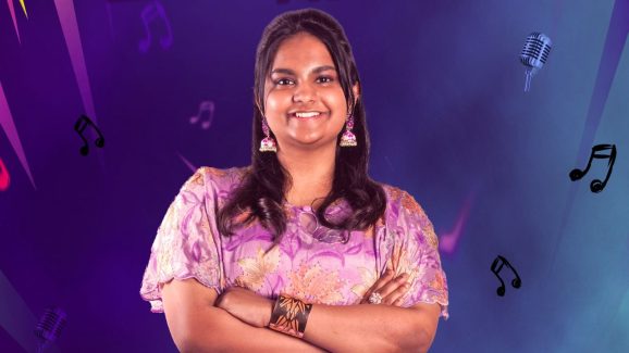 Singer Pravasthi : శ్రీముఖి చెప్పమంటే చెప్పా.. నా వెనుక ఉన్నది మంగ్లీ అక్కనే.. సింగర్ ప్రవస్తి