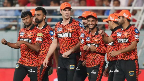 IPL 2025 playoffs :  ఏ జట్టుకు ఎంత ఛాన్స్.. SRH ఇంటికేనా..?