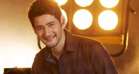 Mahesh Babu: పెళ్లి కార్డుపై స్టార్ హీరో... పిచ్చి పరాకాష్టకు చేరడమంటే ఇదే