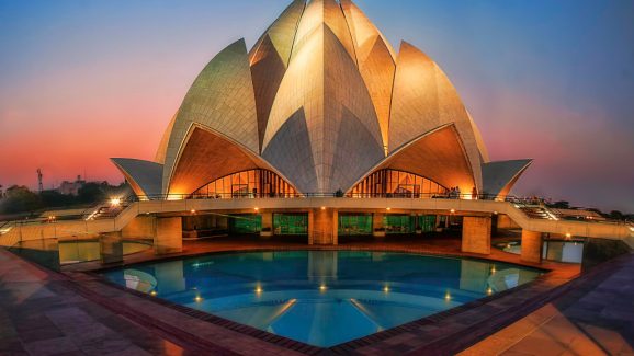 Golden Temple: ఢిల్లీలోని లోటస్ టెంపుల్‌ని ఎందుకు తప్పక చూడాలంటే..