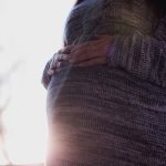 Pregnant Ladies: వడ గాడ్పుల సమయంలో గర్భిణీలు ఎలాంటి జాగ్రత్తలు తీసుకోవాలో తెలుసా?