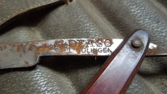 Rusty Razors: తుప్పు ఉన్న రేజర్లు ప్రమాదకరమేనా? తెలుసుకోవాల్సిన విషయాలు