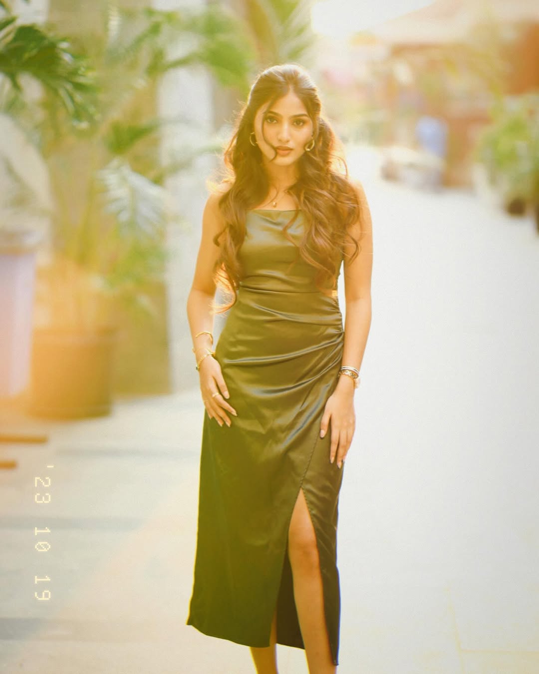 Pranavi Manukonda (Source: Instragram) Actress Pranavi Manukonda Photo Gallery