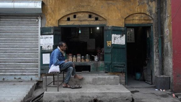 Tea Stall: ఒక శతాబ్దపు నమ్మకం.. వందేళ్లుగా స్టాఫ్ లేకుండానే నడుస్తున్న టీ స్టాల్..!