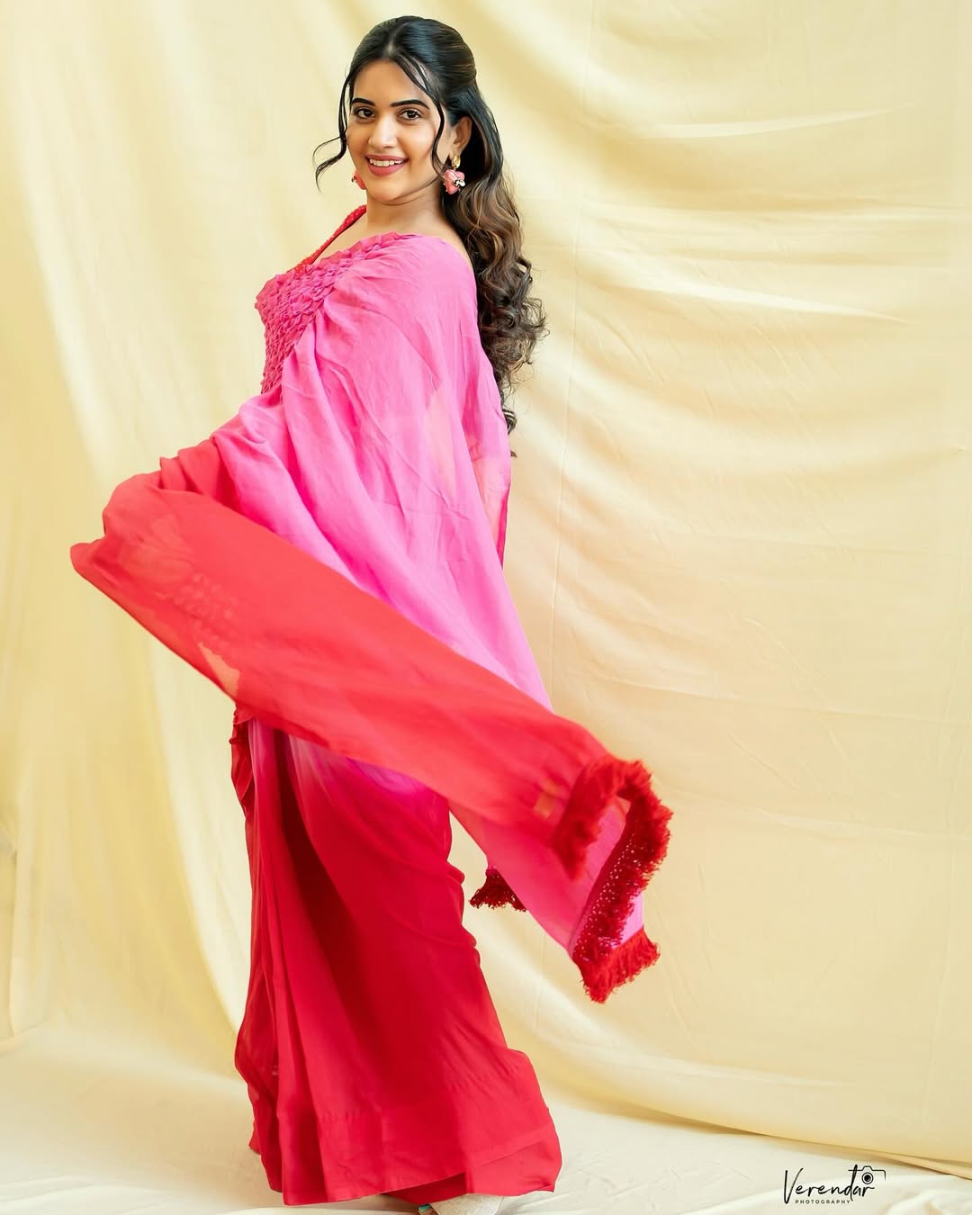 Sravanthi Chokarapu Photo Gallery