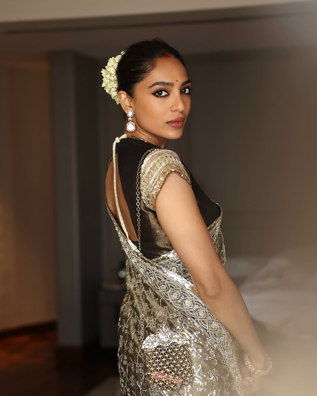 Actress Shobhita dhulipala Photo Gallery