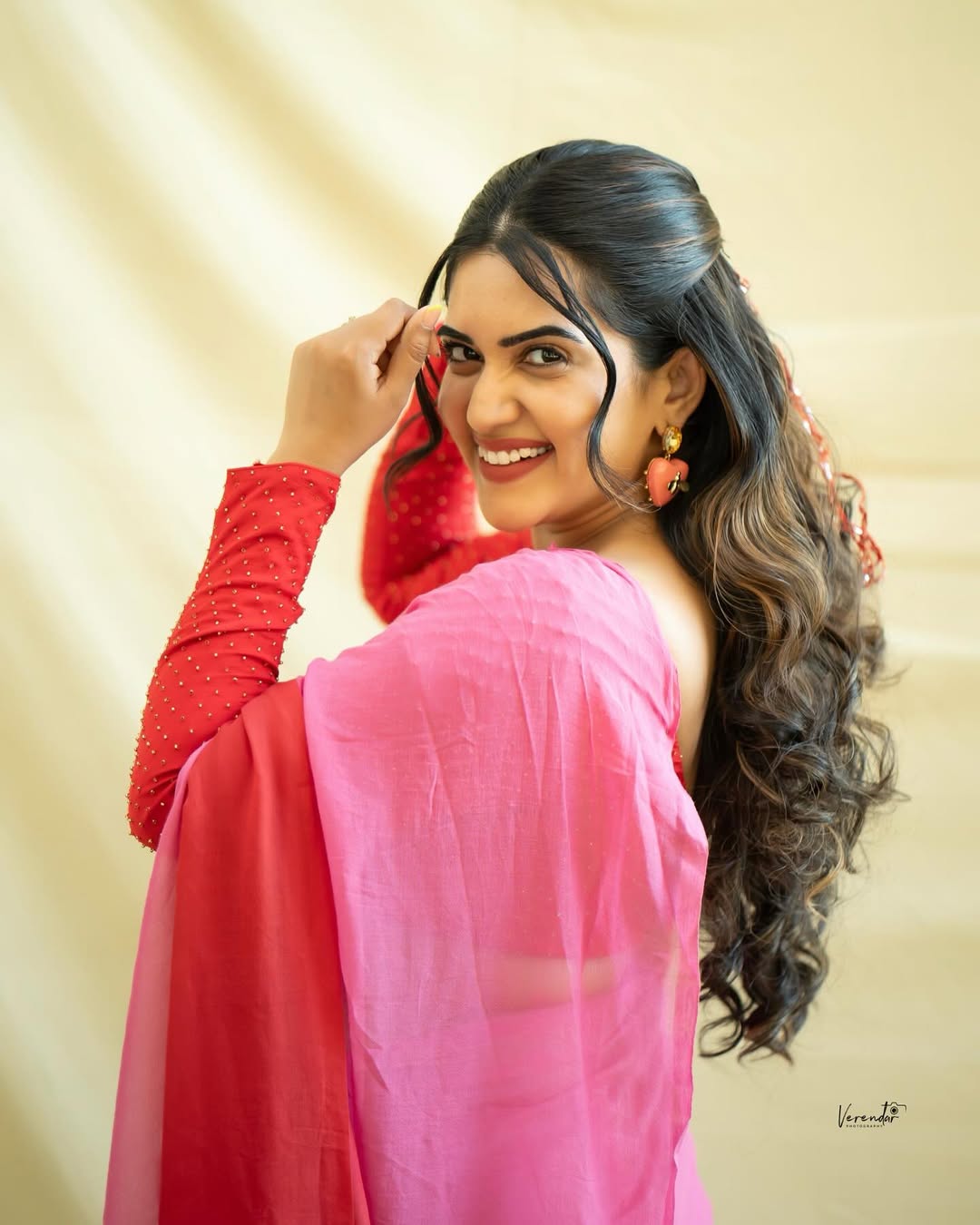 Sravanthi Chokarapu Photo Gallery