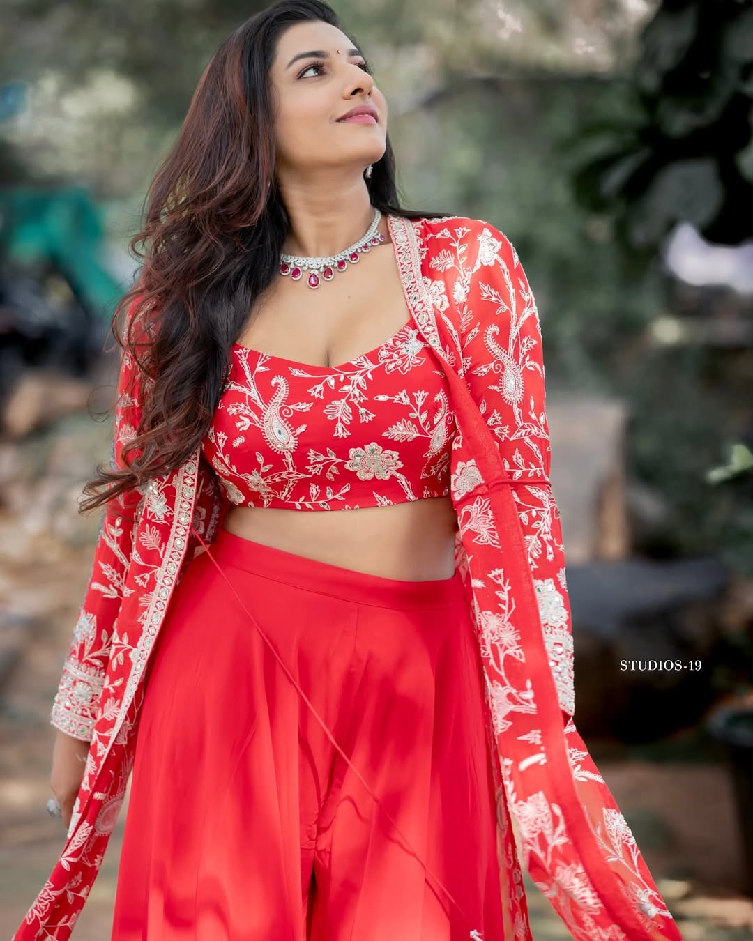 Actress Vishnu Priya Photo Gallery