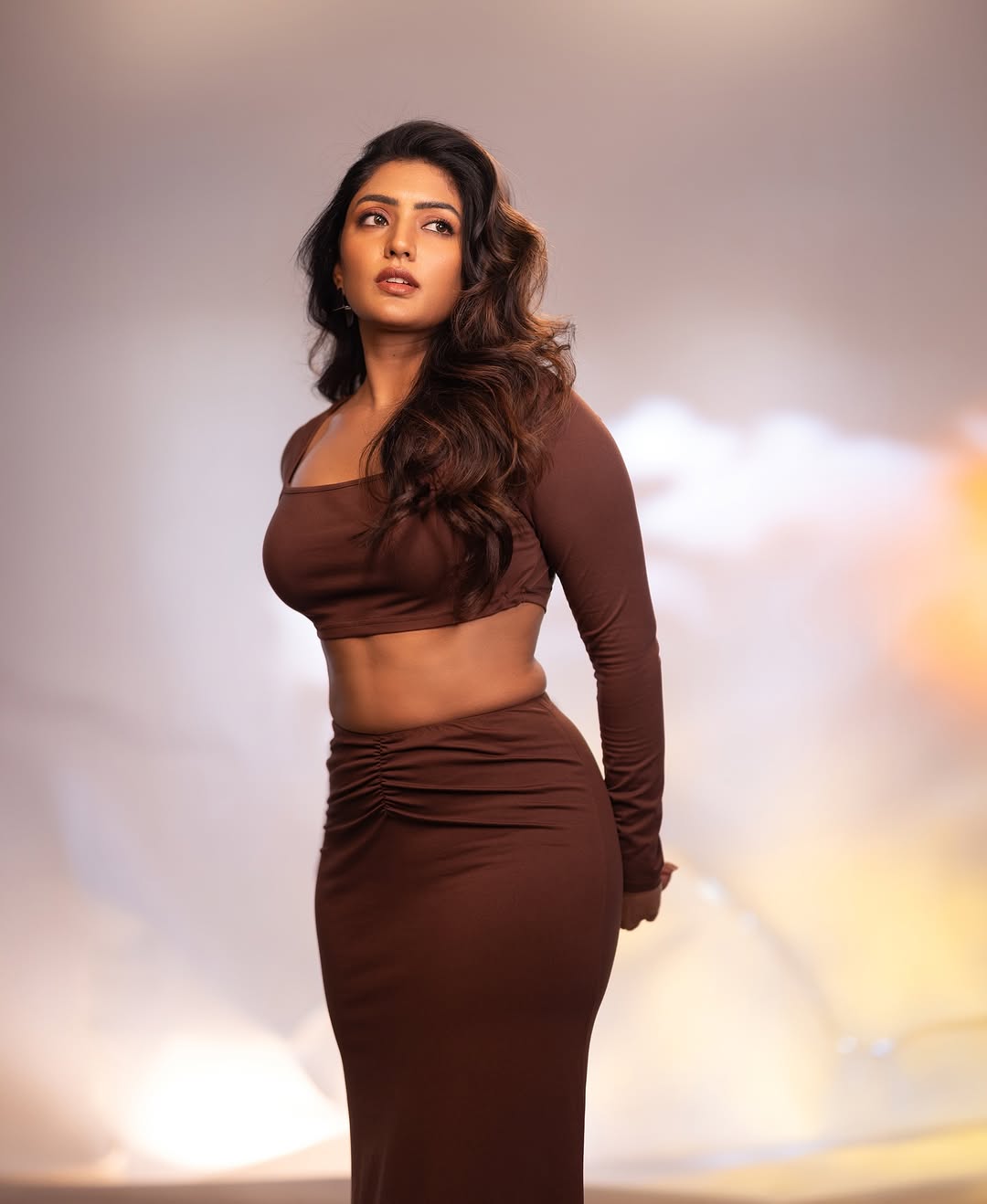 Actress Eesha Rebba Photo Gallery