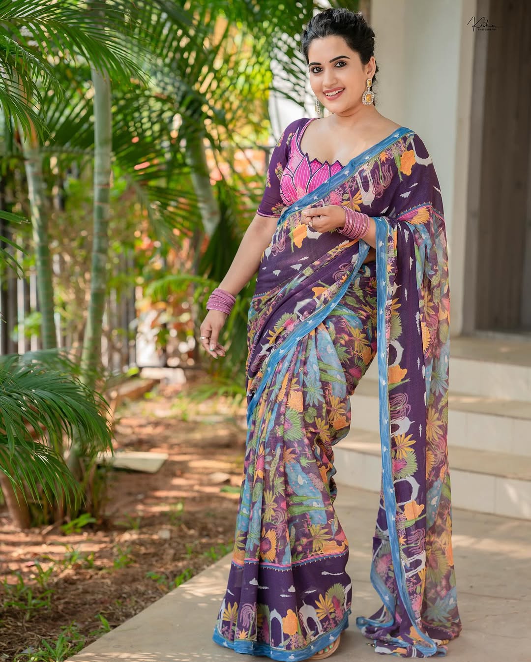 Sravanthi Chokarapu Photo Gallery