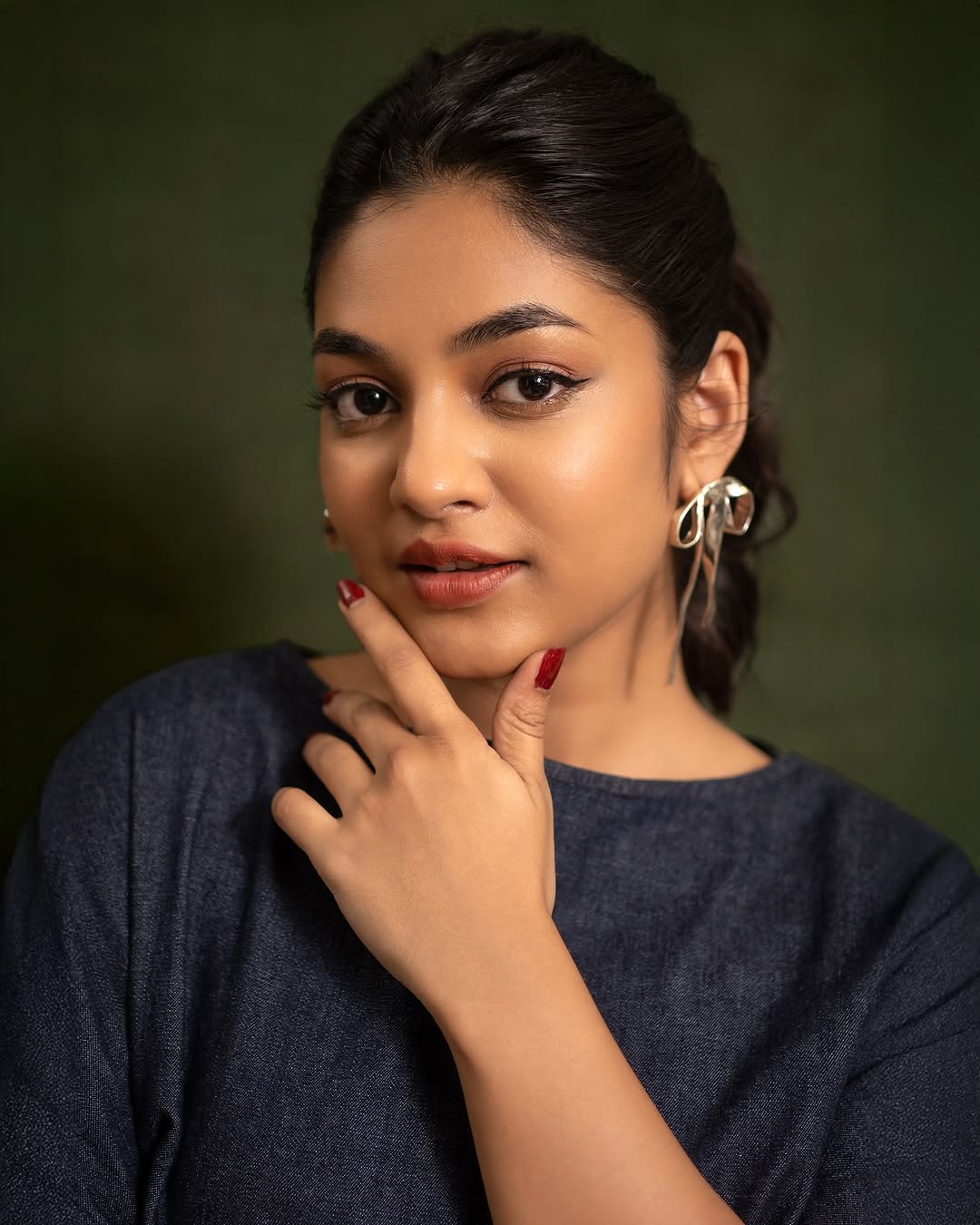Actress Ivana Photo Gallery