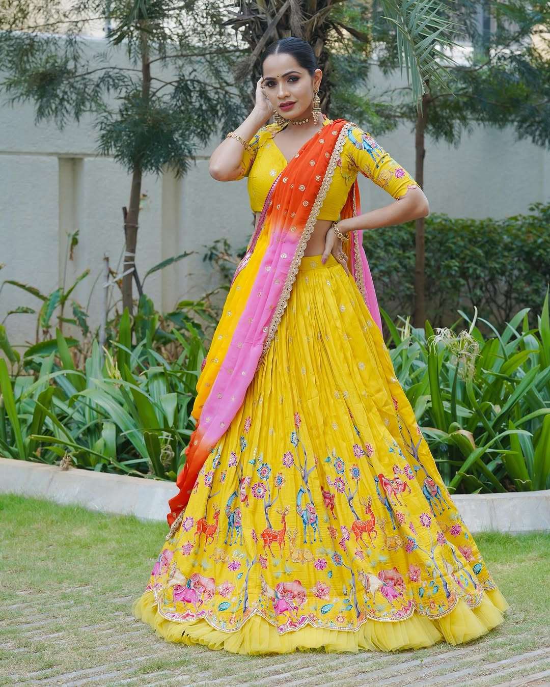 Shobha Shetty (Source Instragram) Actress Shobha Shetty Photo Gallery