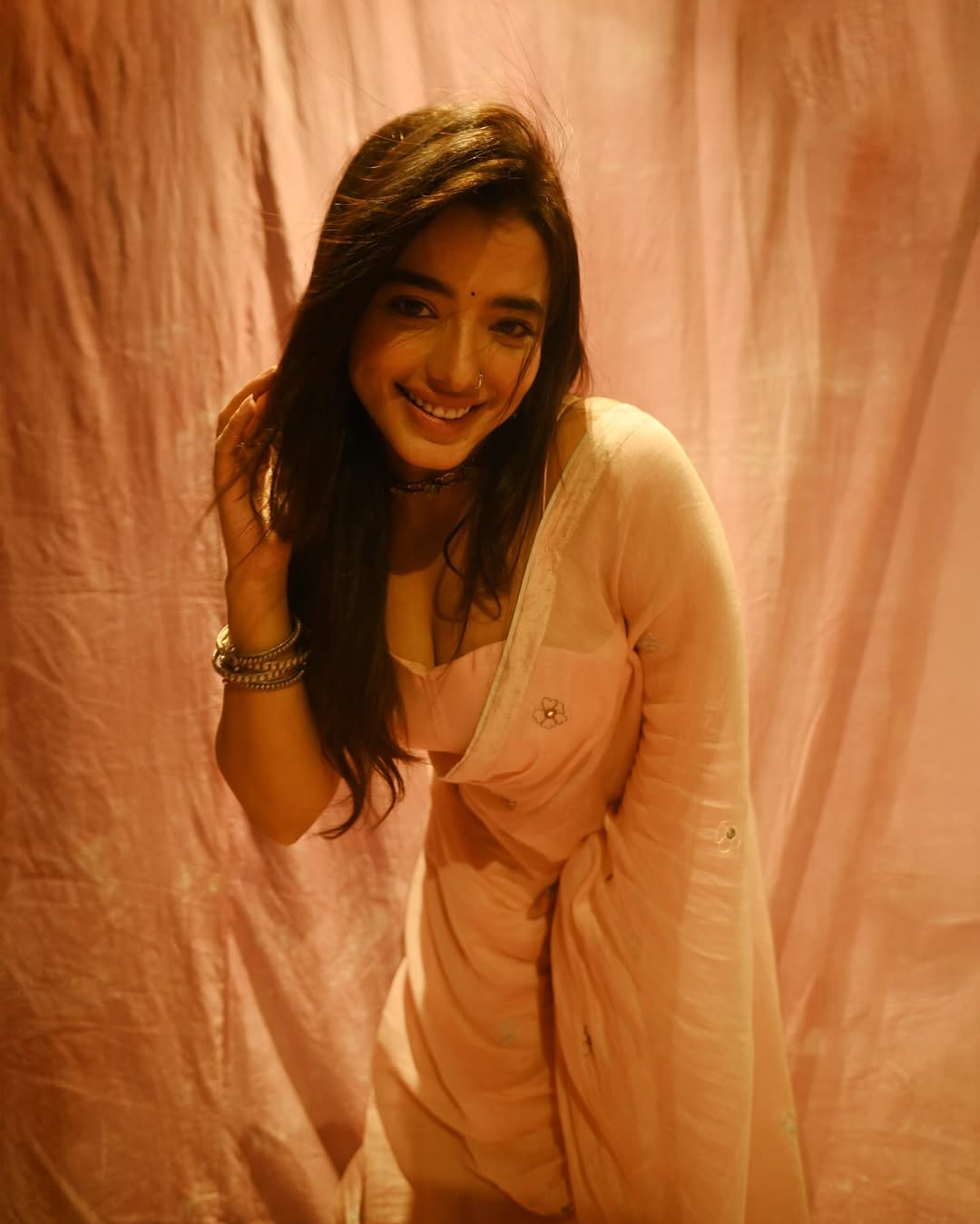Actress Kethika Sharma Photo Gallery