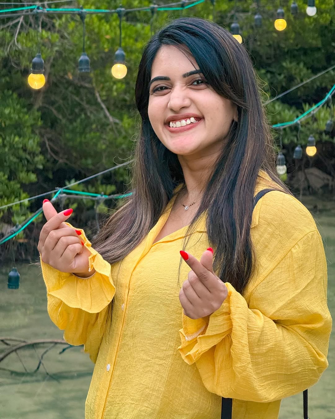 Sravanthi Chokarapu( Source / Instagram) Sravanthi Chokarapu Photo Gallery