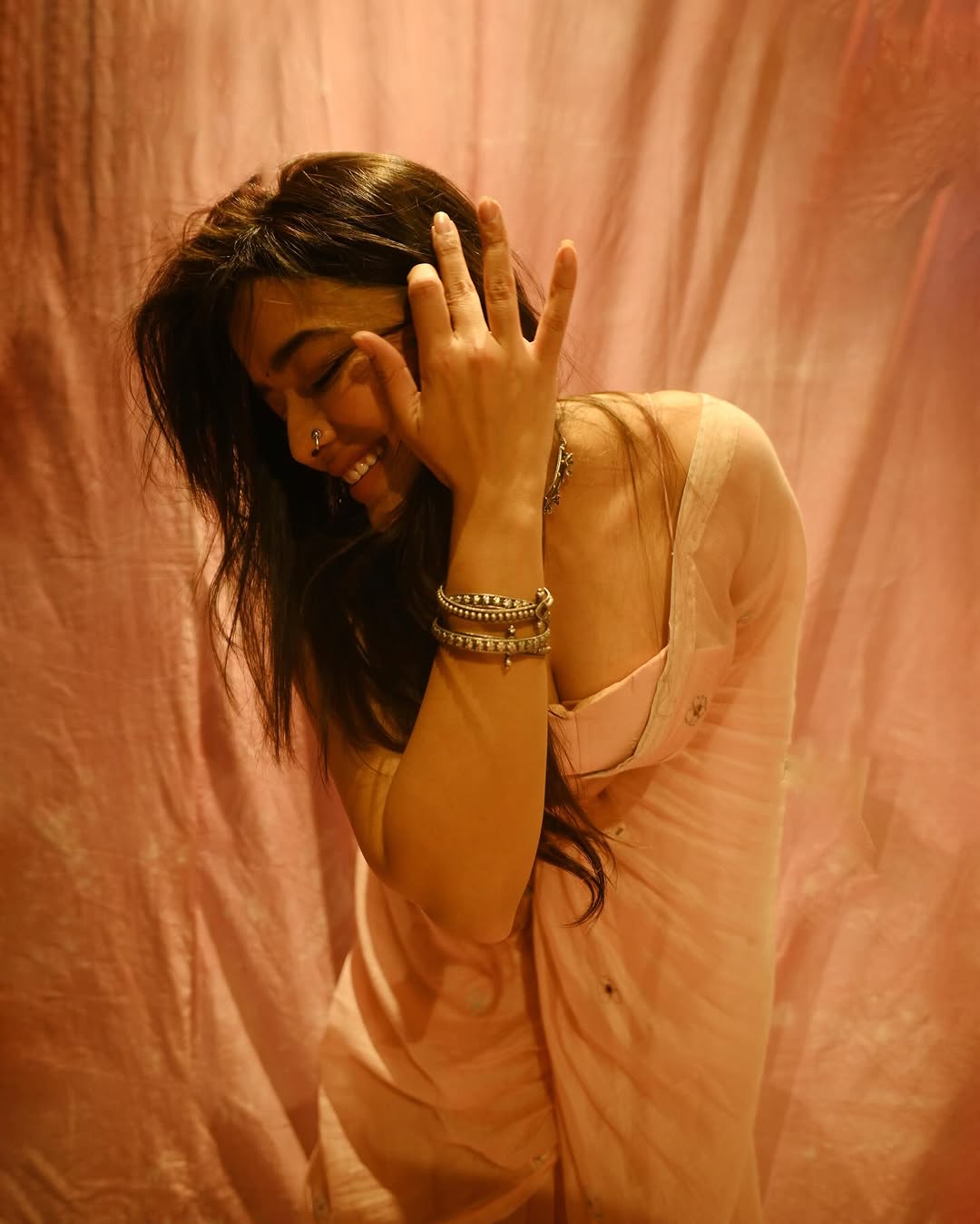 Actress Kethika Sharma Photo Gallery