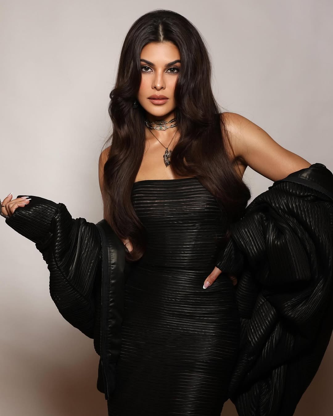 Actress Jacqueline Fernandez Photo Gallery
