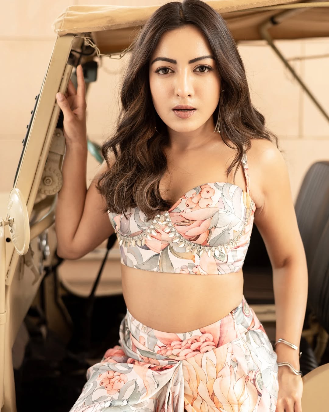 Actress Catherine Tresa Photo gallery