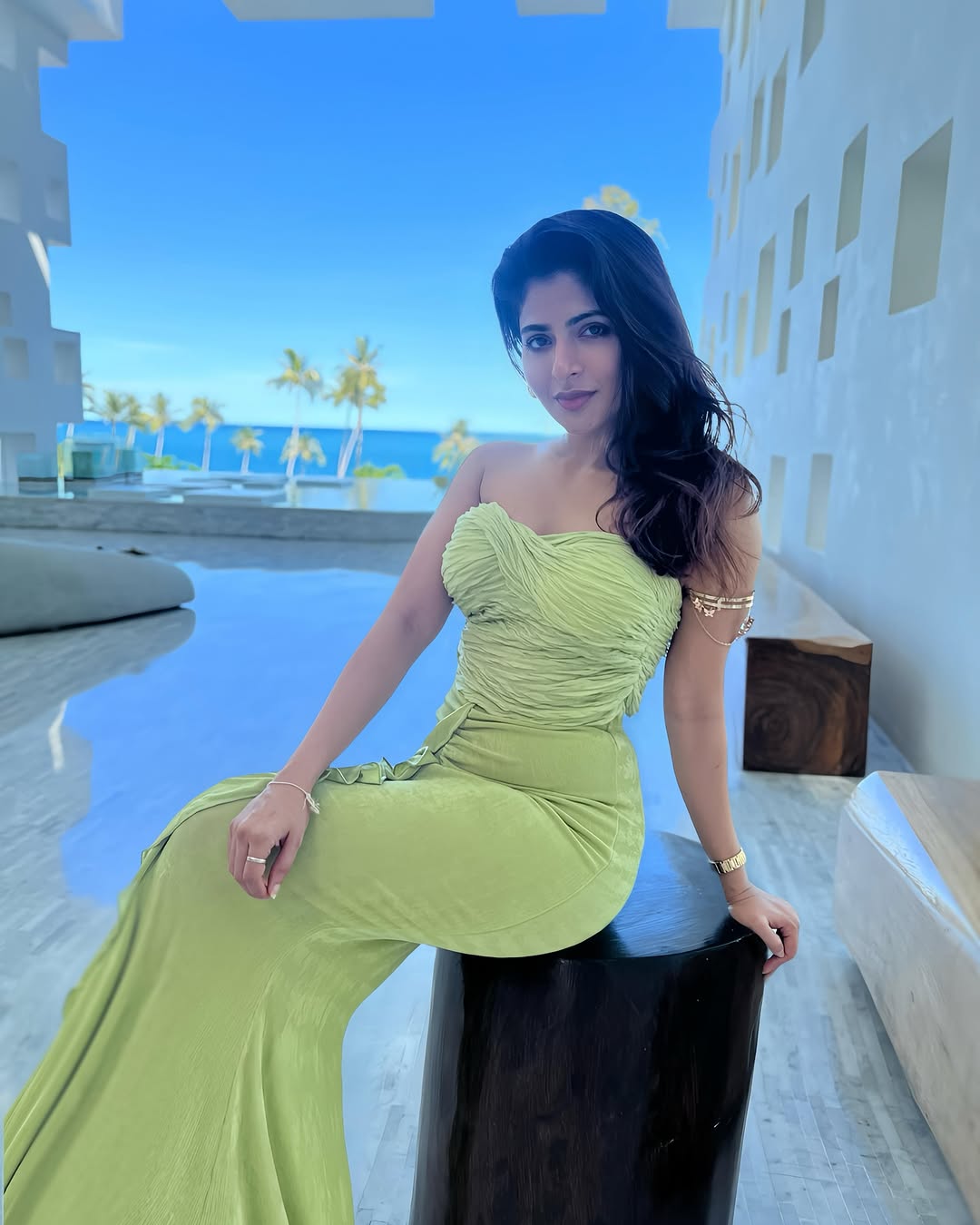 Iswarya Menon Photo gallery