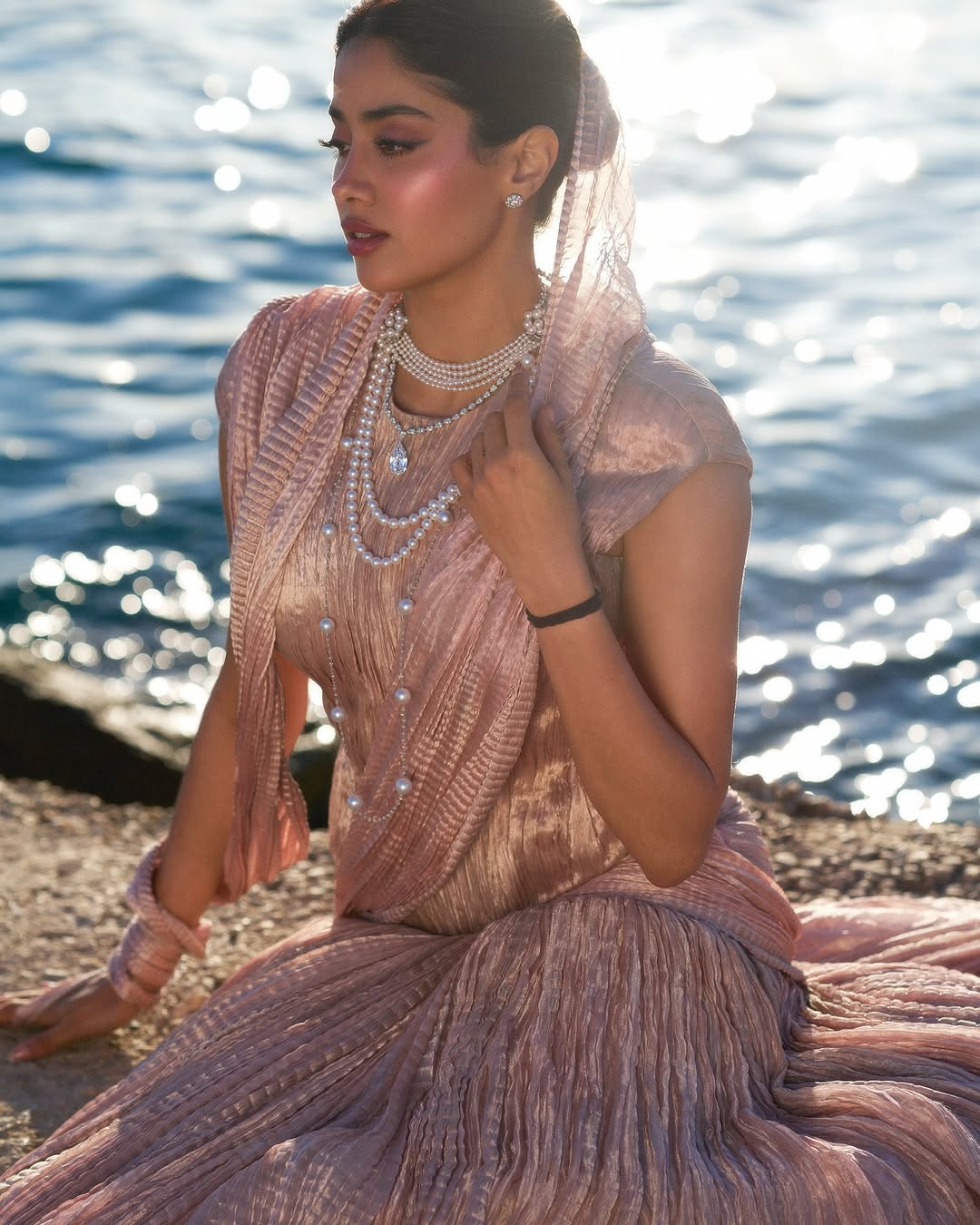 Actress Janhvi Kapoor Photo gallery