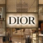Luxury Brand: ఆ లగ్జరీ బ్రాండ్స్ మీ జేబులకు ఎలా చిల్లు పెడుతున్నాయో తెలిస్తే షాక్ అవుతారు
