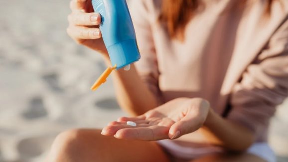 Sunscreen reactions: సమ్మర్ కదా అని అదే పనిగా సన్ స్క్రీన్ రాస్తే అంతే..