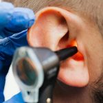 Ear Care: కాటన్ బడ్స్ వాడితే చెవుడు వస్తుందట.. మరి క్లీన్ చేసుకోవడమెలా?