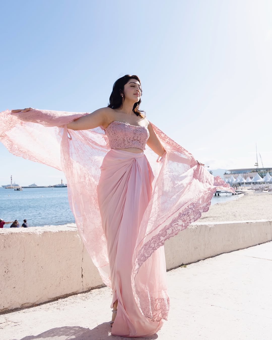 Actress Pranitha Subhash Photo Gallery