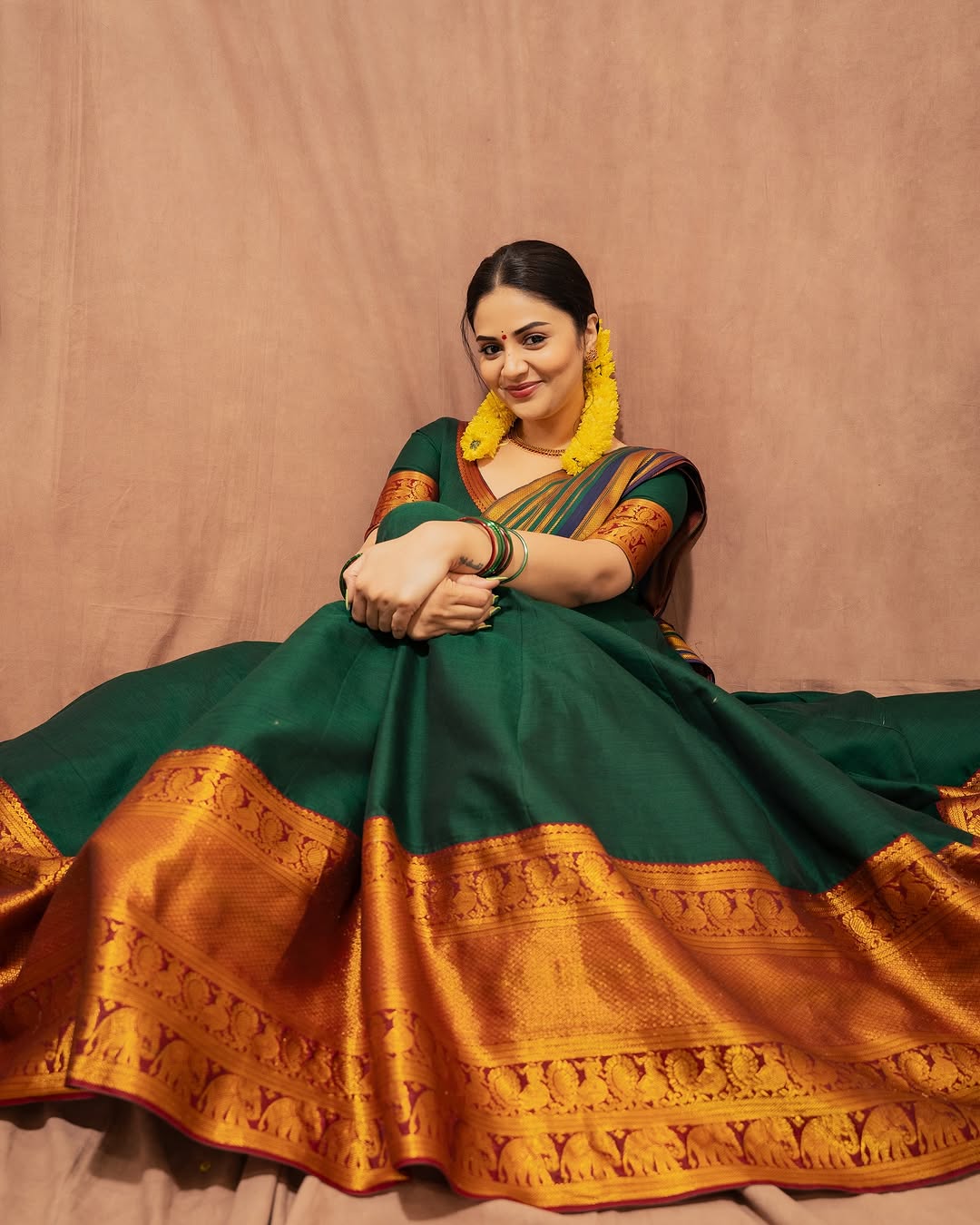 Actress Sree Mukhi Photo Gallery