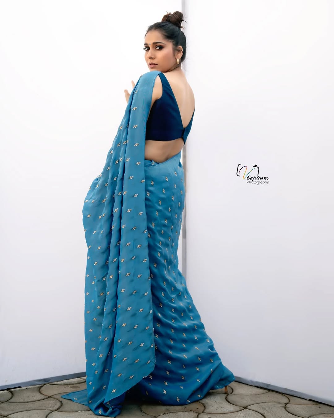 Actress Rashmi Gautam Photo Gallery