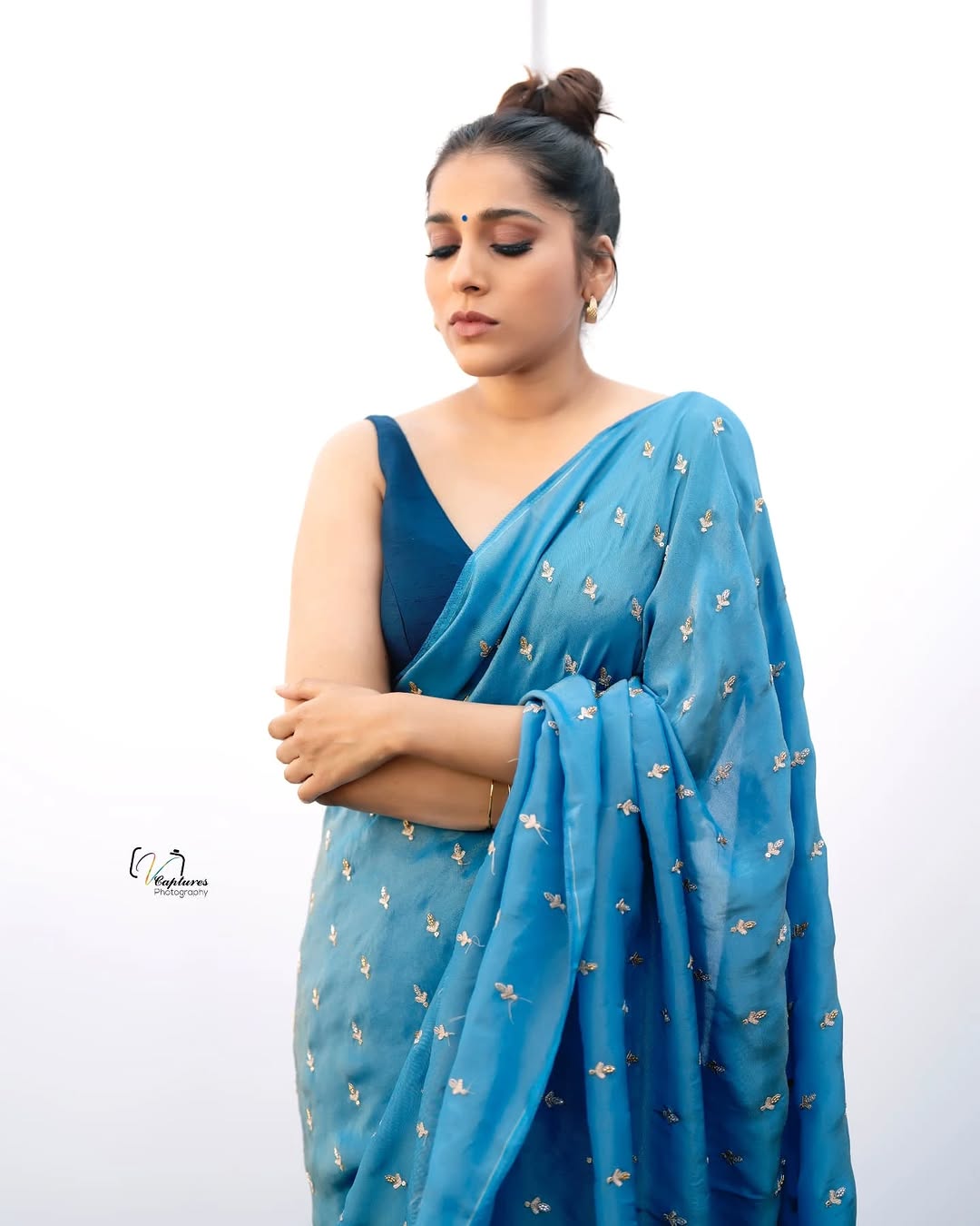Actress Rashmi Gautam Photo Gallery