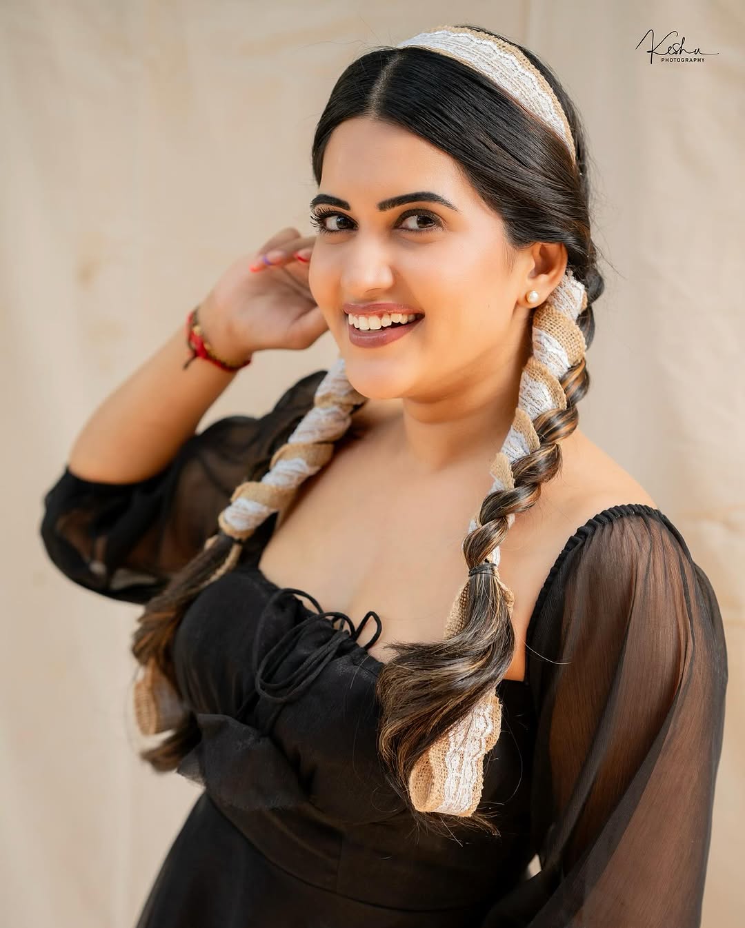 Sravanthi Chokarapu Photo Gallery  