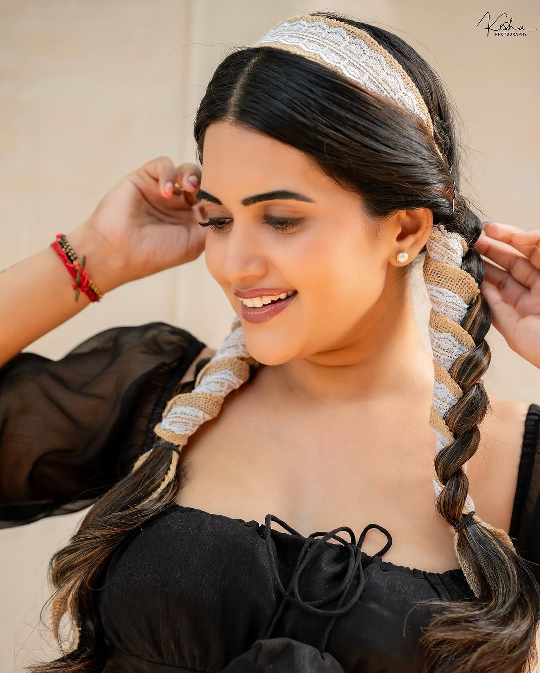 Sravanthi Chokarapu Photo Gallery  