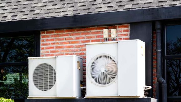 AC Compressor: రోజంతా ఏసీ ఆన్‌లో ఉంచుతున్నారా ? పేలిపోవచ్చు జాగ్రత్త !